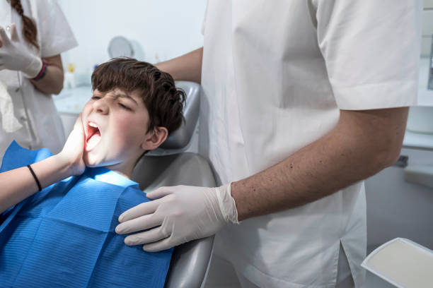 Best Emergency Dental Care for Broken or Chipped Teeth in Hodgenville, KY